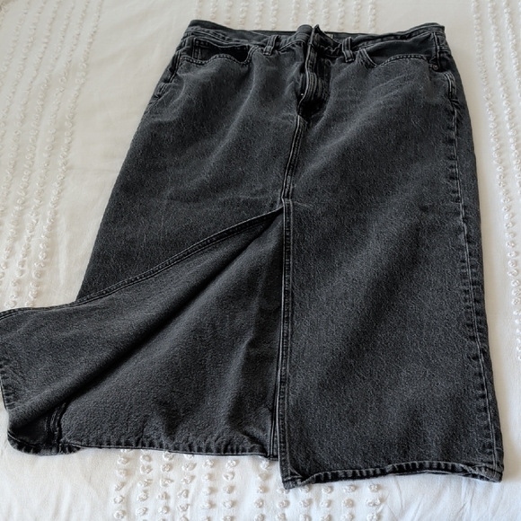 Madewell Charcoal Denim Skirt - Picture 7 of 7